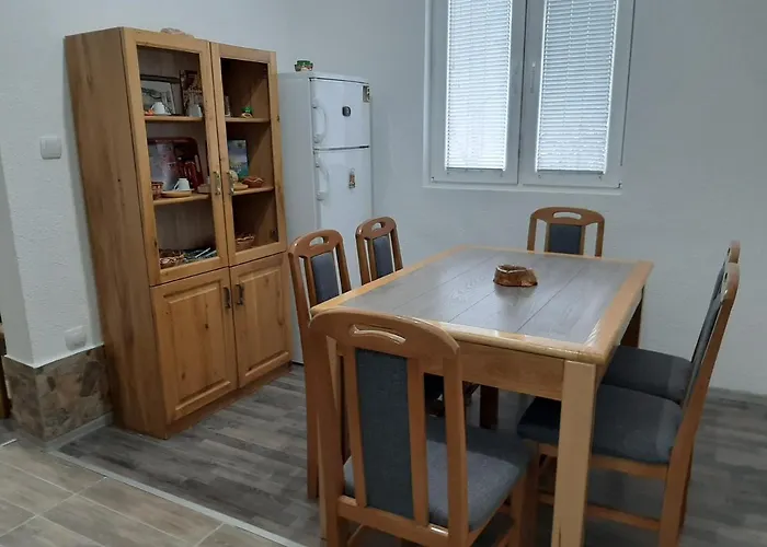 Vikendica Дом отдыха Ртань